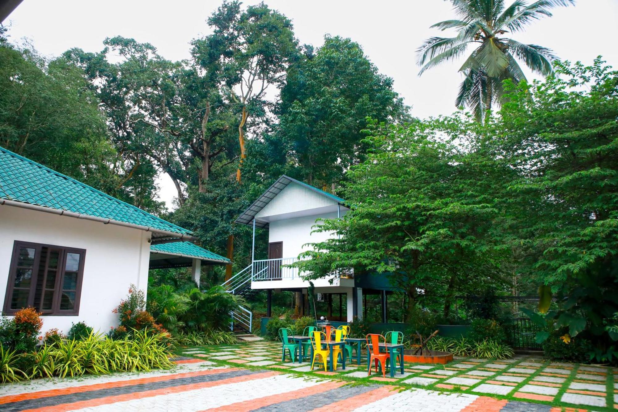 Green Aura Private Villas Sultan Bathery Exterior foto